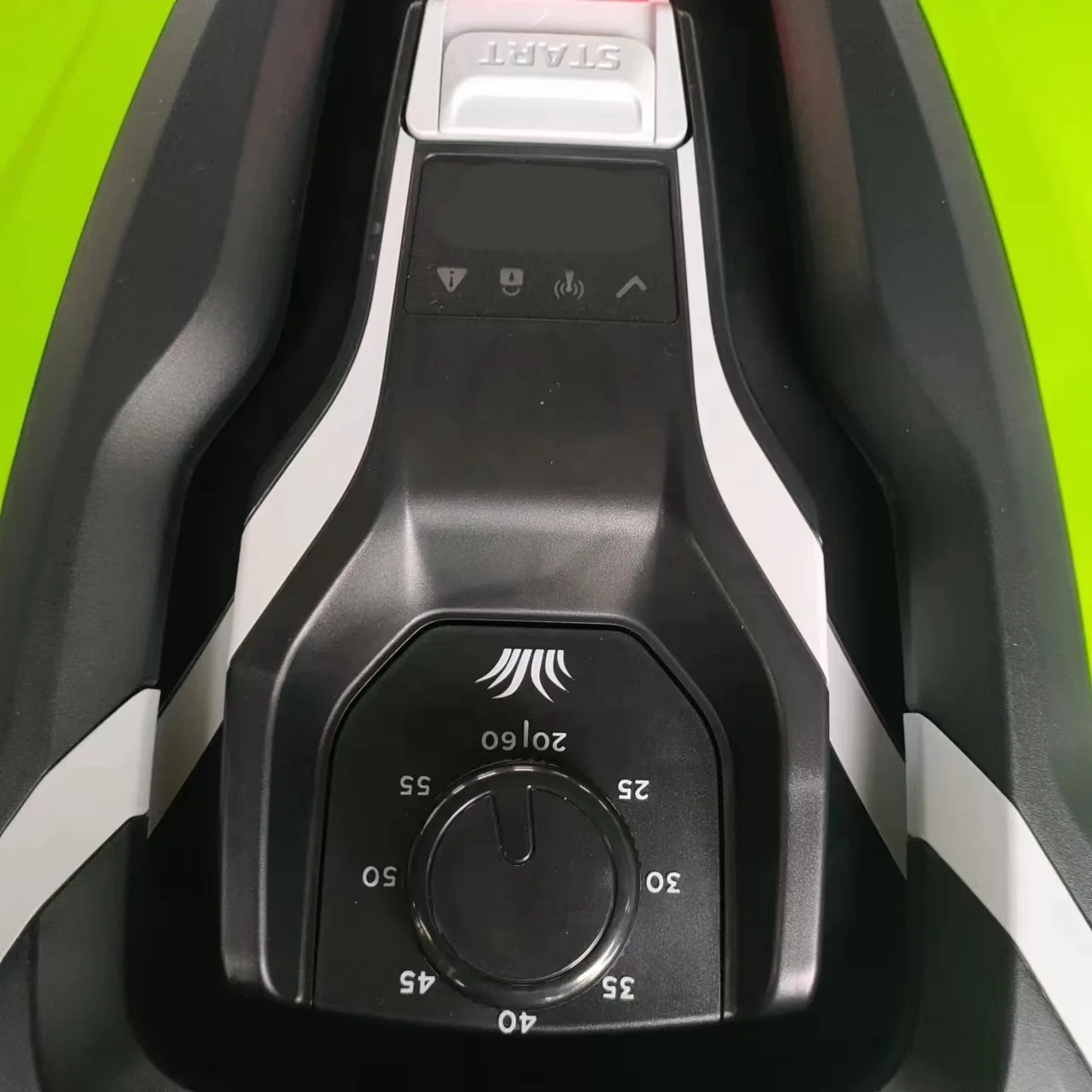 หุ่นยนต์ตัดหญ้าอัตโนมัติไร้สาย - Smart Garden Usa บทวิจารณ์และราคา